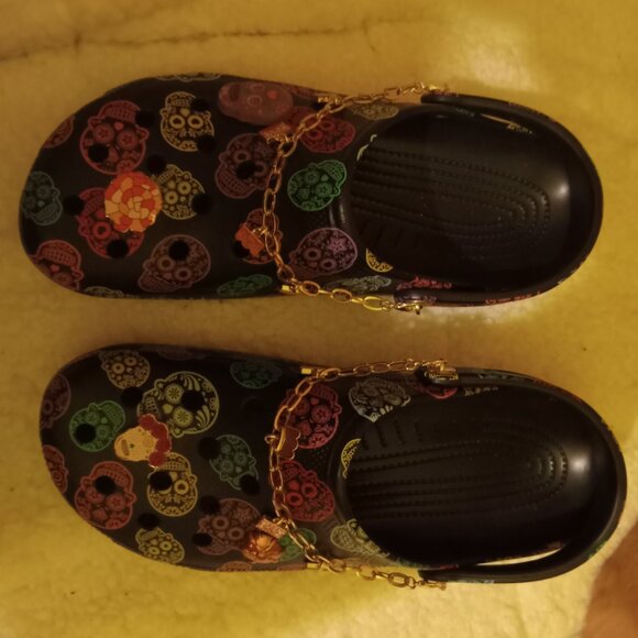 Brand New CROCS Dias De Los Meurtos Day of the Dead Size 12 Original Jibbitz - Picture 5 of 6